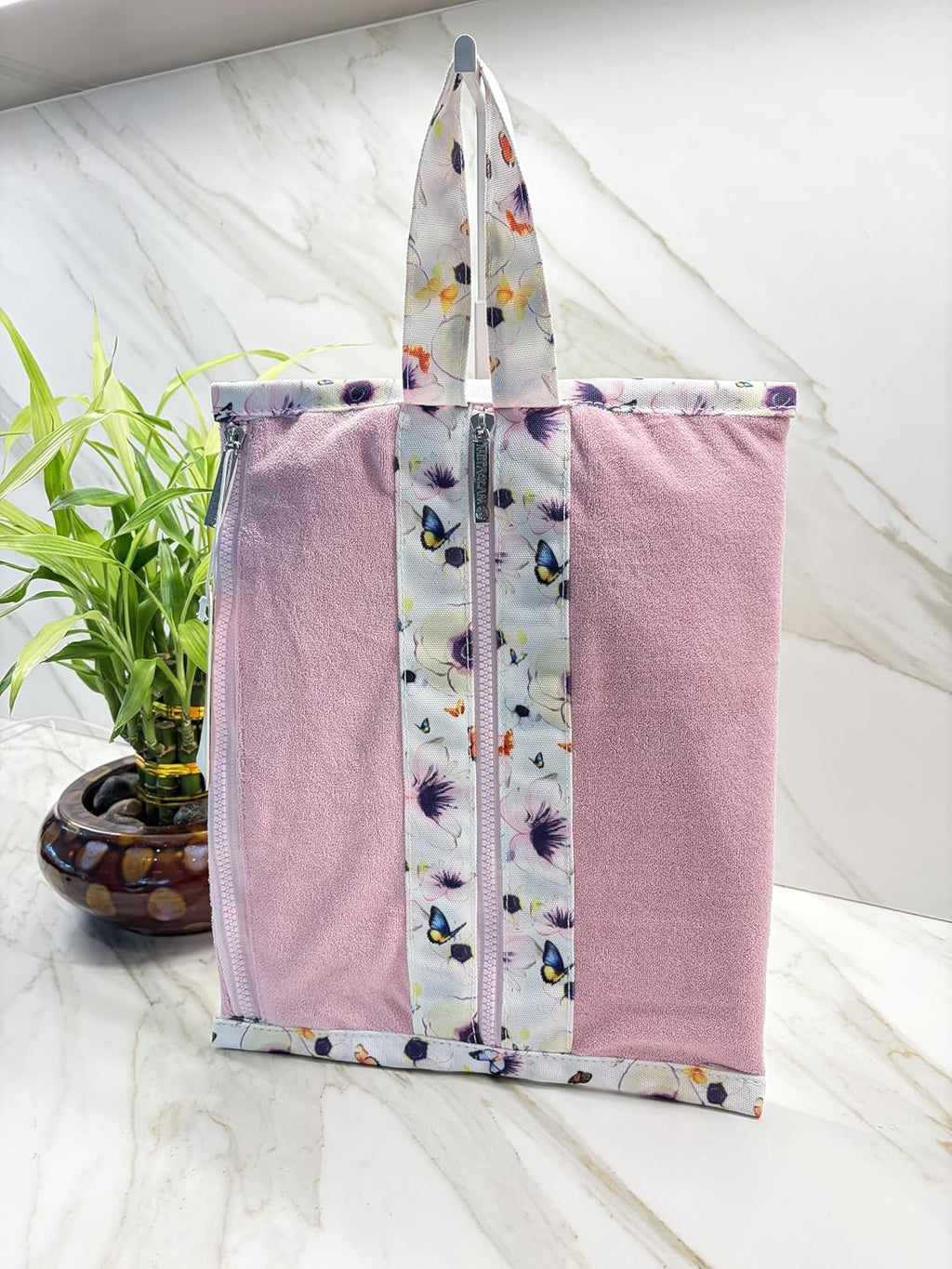Multi-Functional Zipper Towel Bag – Waterproof Makeup & Travel Organizer with Handle | Floral Pink