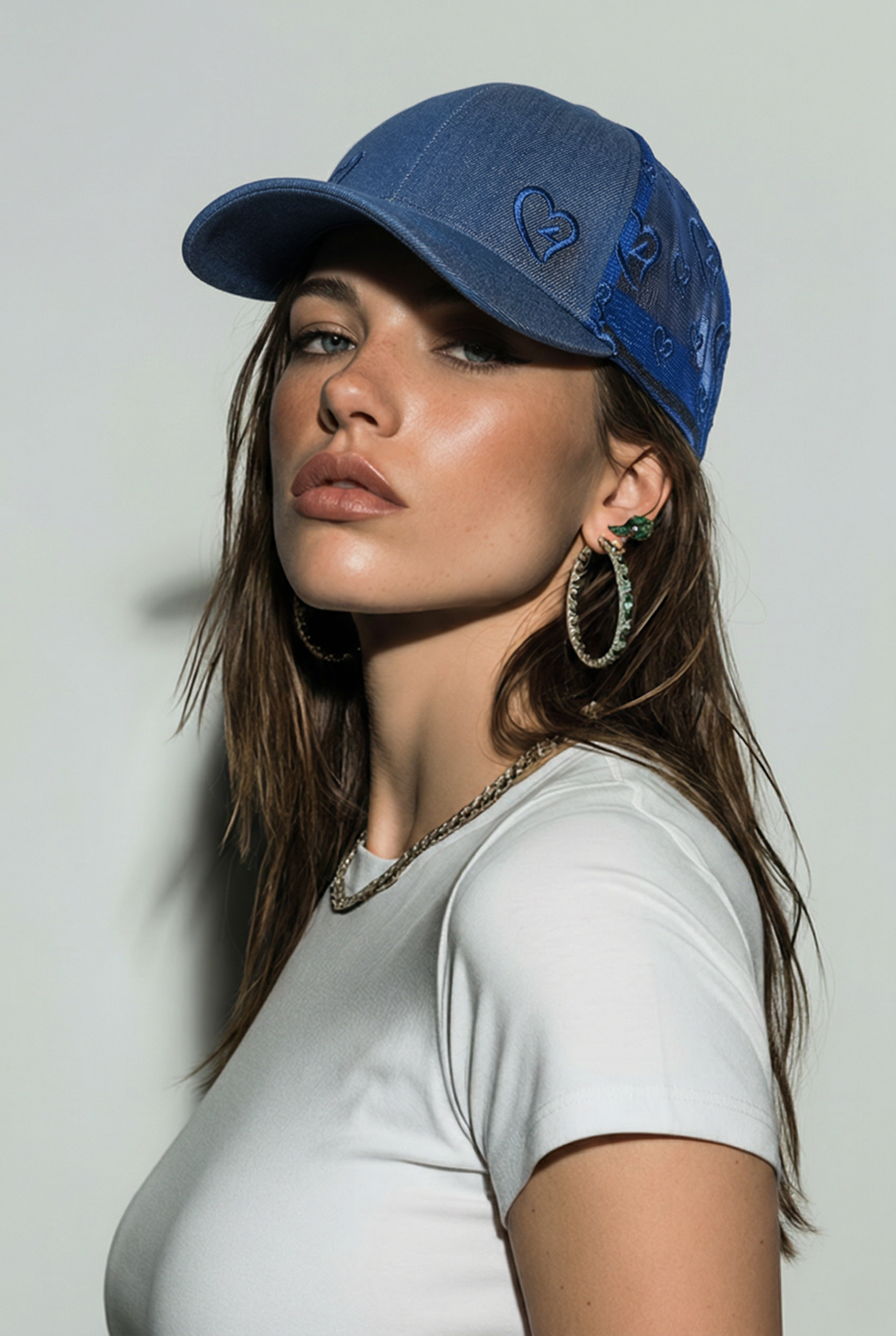 Blue heart mesh baseball cap – Embroidered mesh Trucker Hat