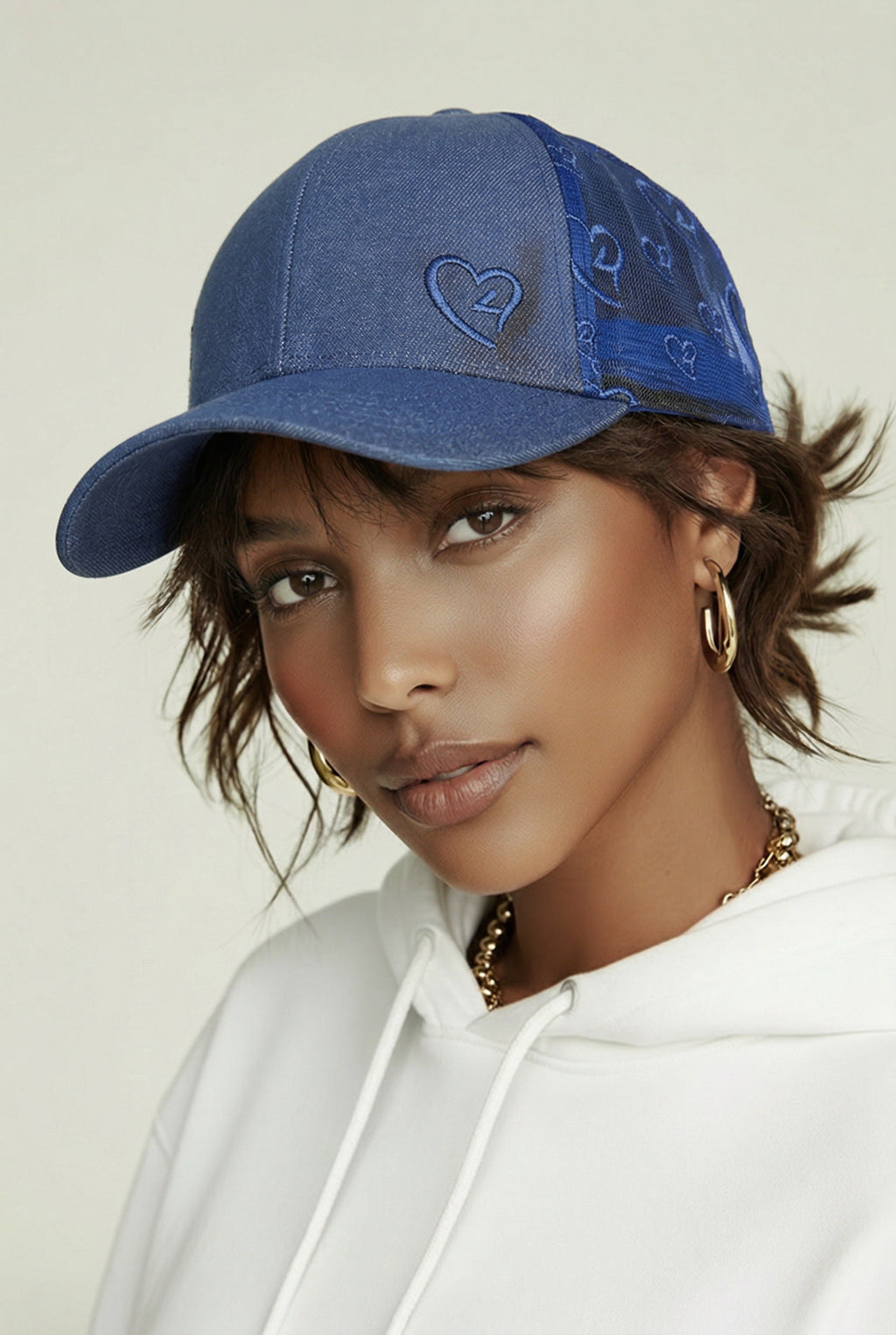 Blue heart mesh baseball cap – Embroidered mesh Trucker Hat